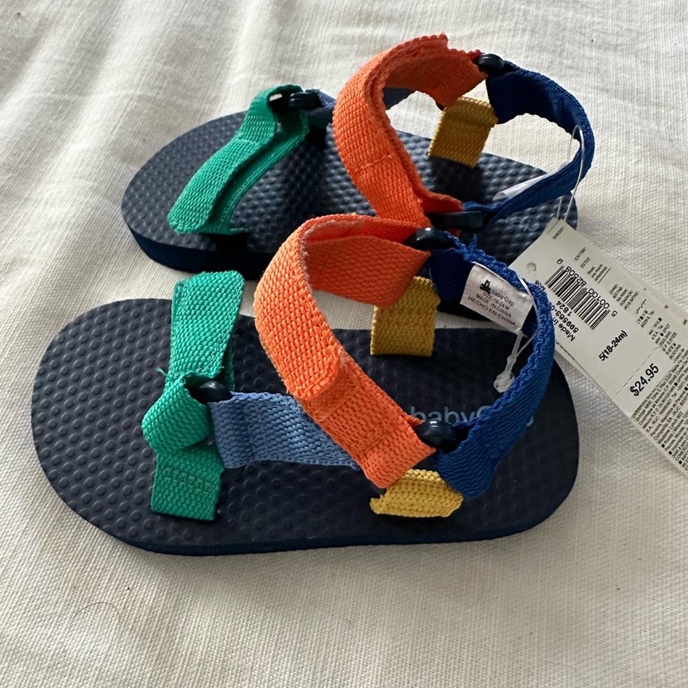 Baby Gap Toddler Size 5(18-24m) Velcro Strap Sandal NWT
